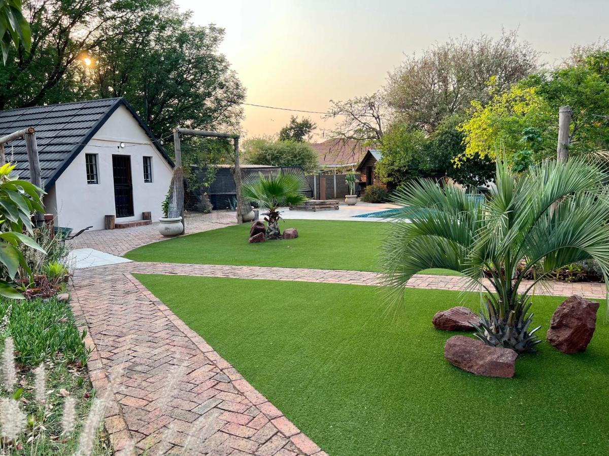Cosy City Cottage Gaborone Ngoại thất bức ảnh