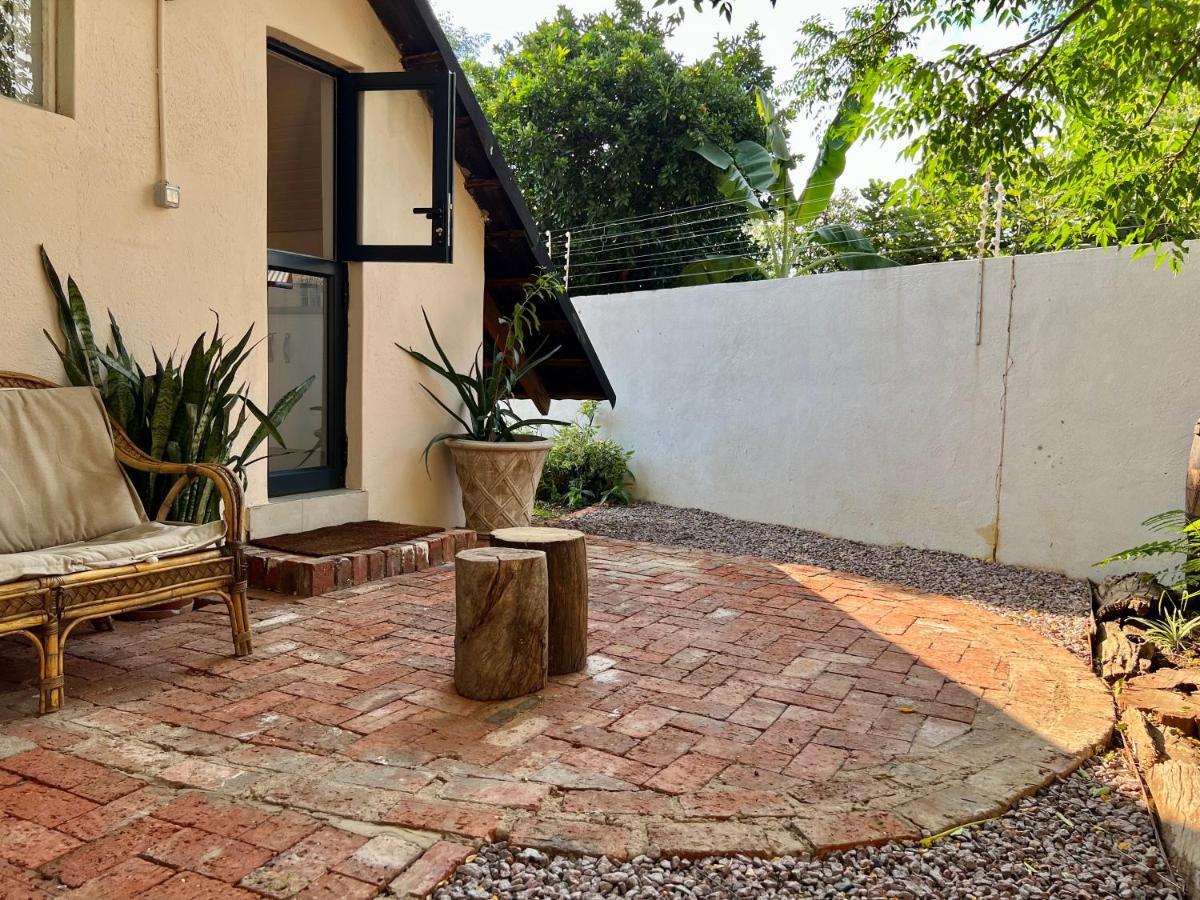 Cosy City Cottage Gaborone Ngoại thất bức ảnh